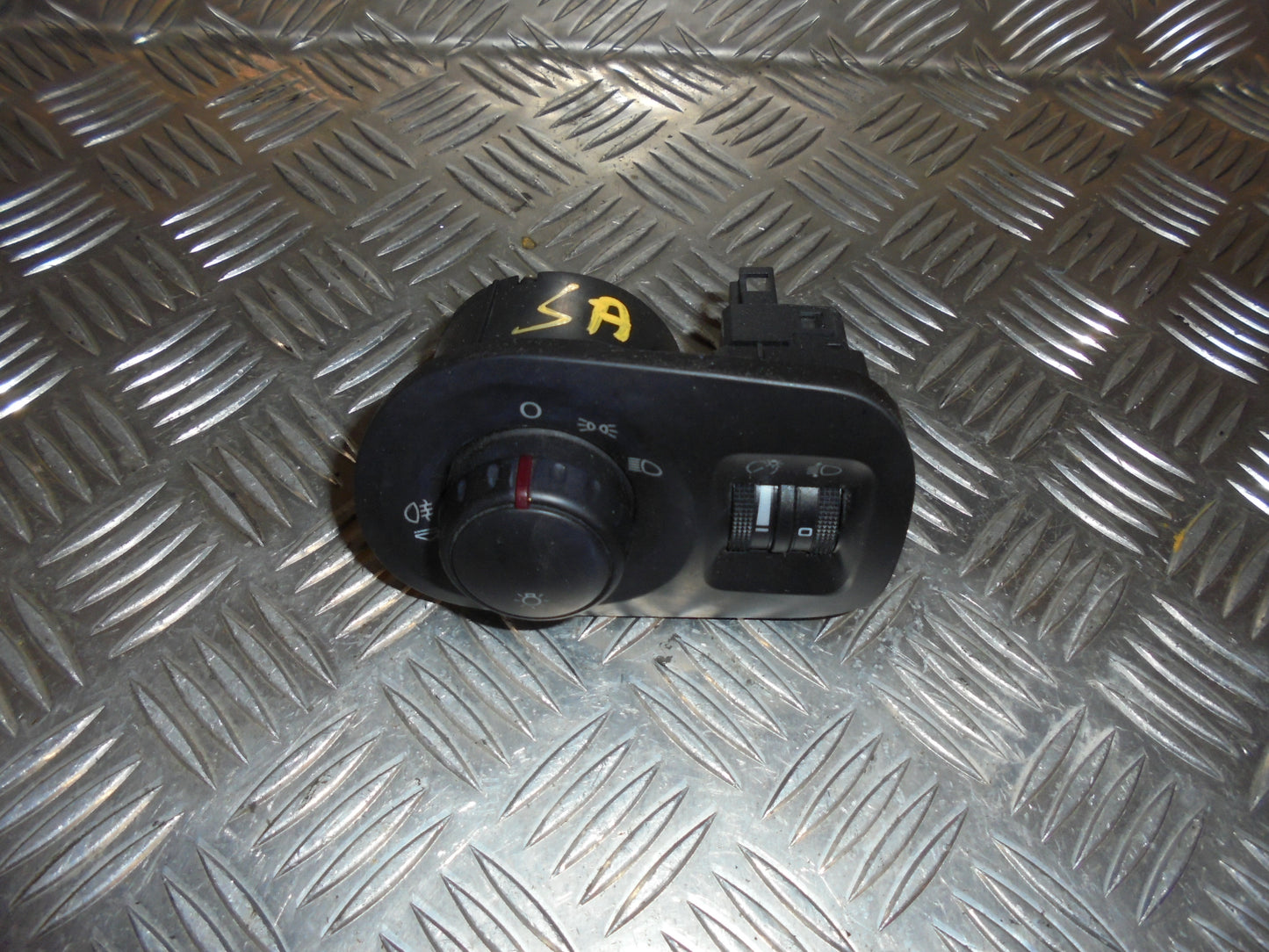 Seat Altea Kontakt Lys Med OEM Nr. Ophugger Fra Seat Ophugger