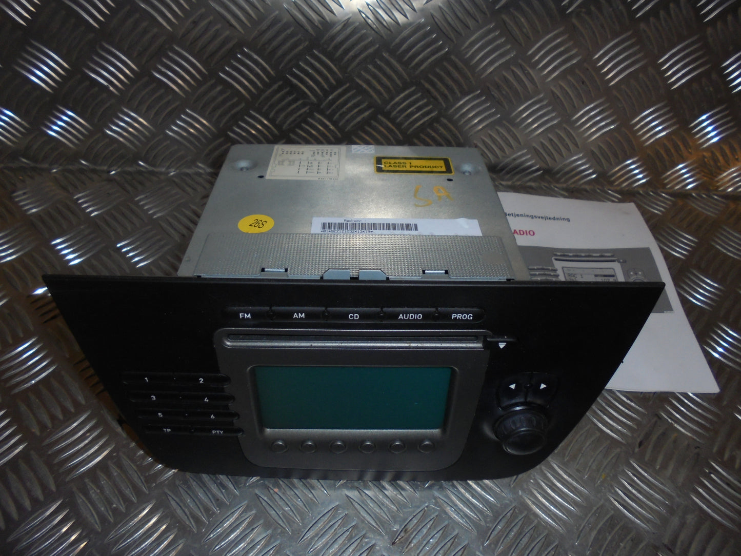 Seat Altea Radio M/Cd Med OEM Nr. Ophugger Fra Seat Ophugger