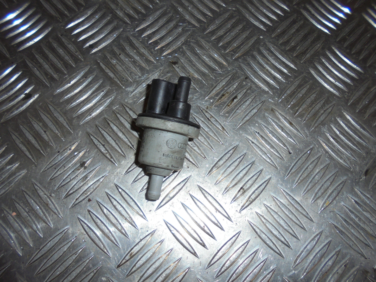 Seat Altea Vacuum Ventil Med OEM Nr. Ophugger Fra Seat Ophugger