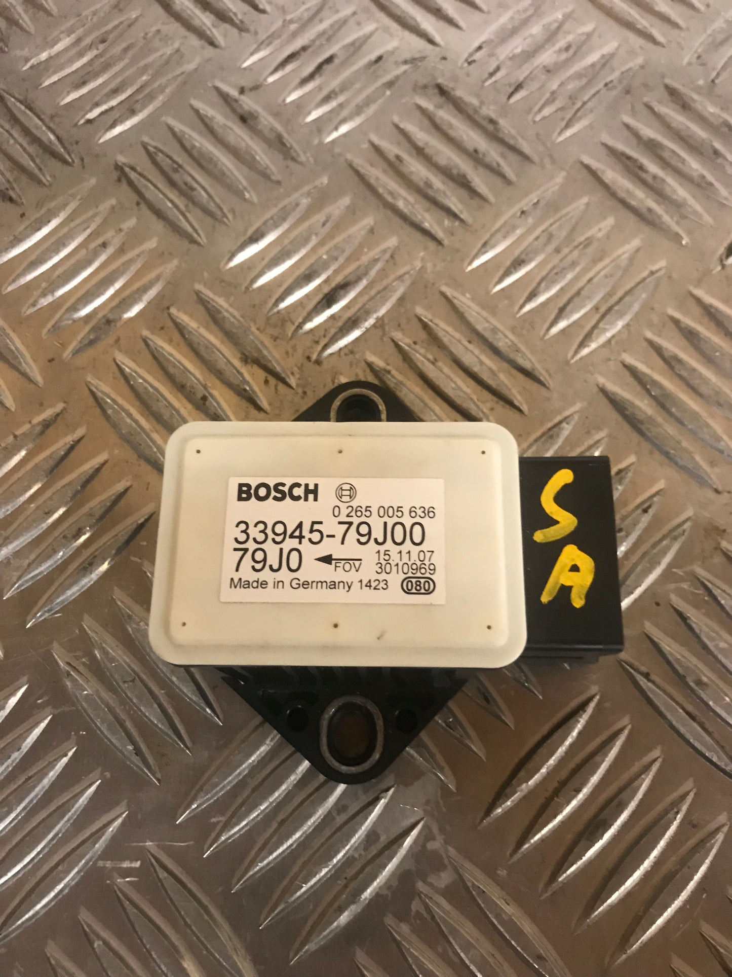 Suzuki Sx4 Esp Sensor Med OEM Nr. Ophugger Fra Suzuki Ophugger