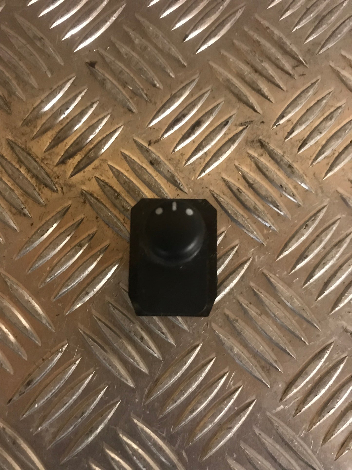 Suzuki Sx4 Kontakt Sidespejl Med OEM Nr. Ophugger Fra Suzuki Ophugger