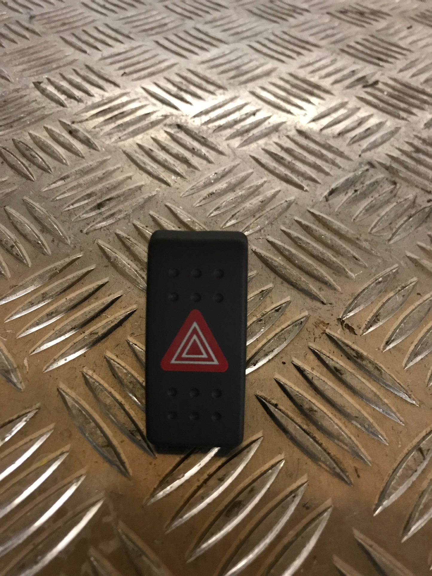 Suzuki Sx4 Kontakt Katastrofe Med OEM Nr. Ophugger Fra Suzuki Ophugger