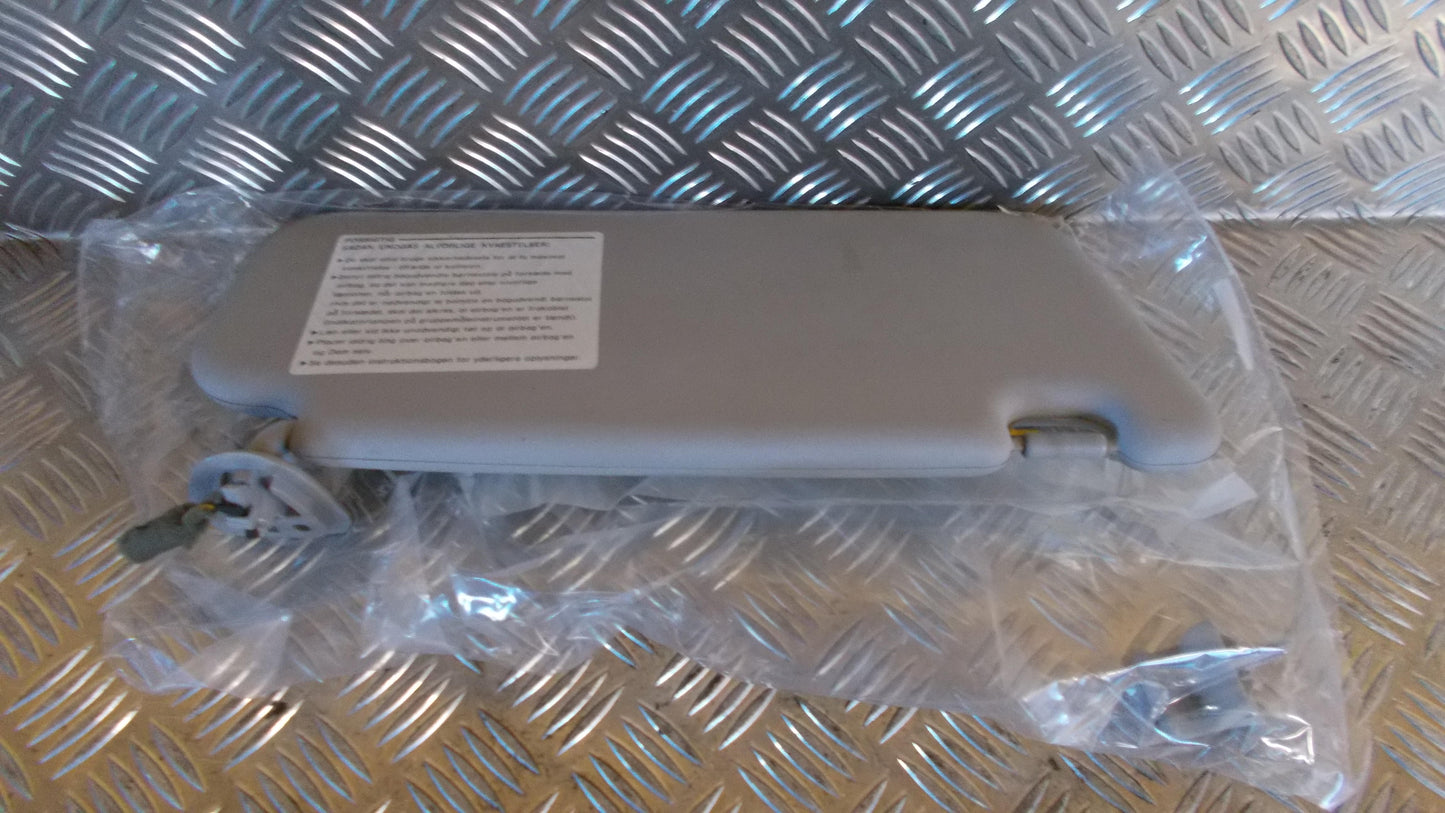 Hyundai I30 Km Solskærm Med OEM Nr. Ophugger Fra Hyundai Ophugger