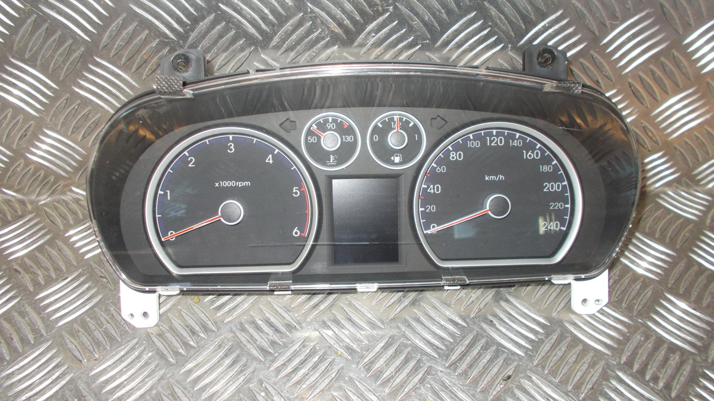Hyundai I30 Km Speedometer - Instrument Med OEM Nr. 940032L520 Fra Hyundai Ophugger