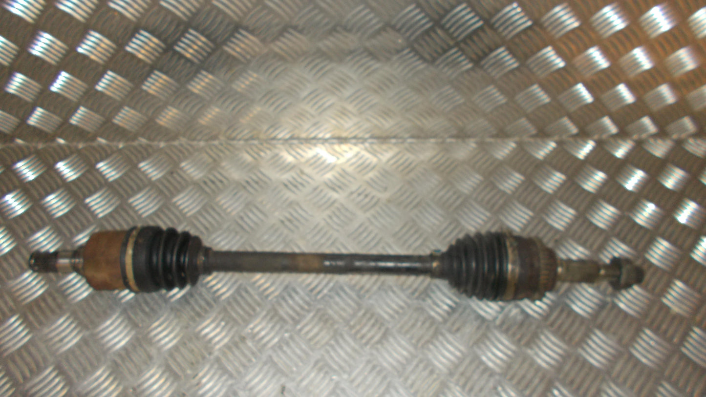 Toyota Carina E Engelsk Trækaksel For V Med OEM Nr. Ophugger Fra Toyota Ophugger