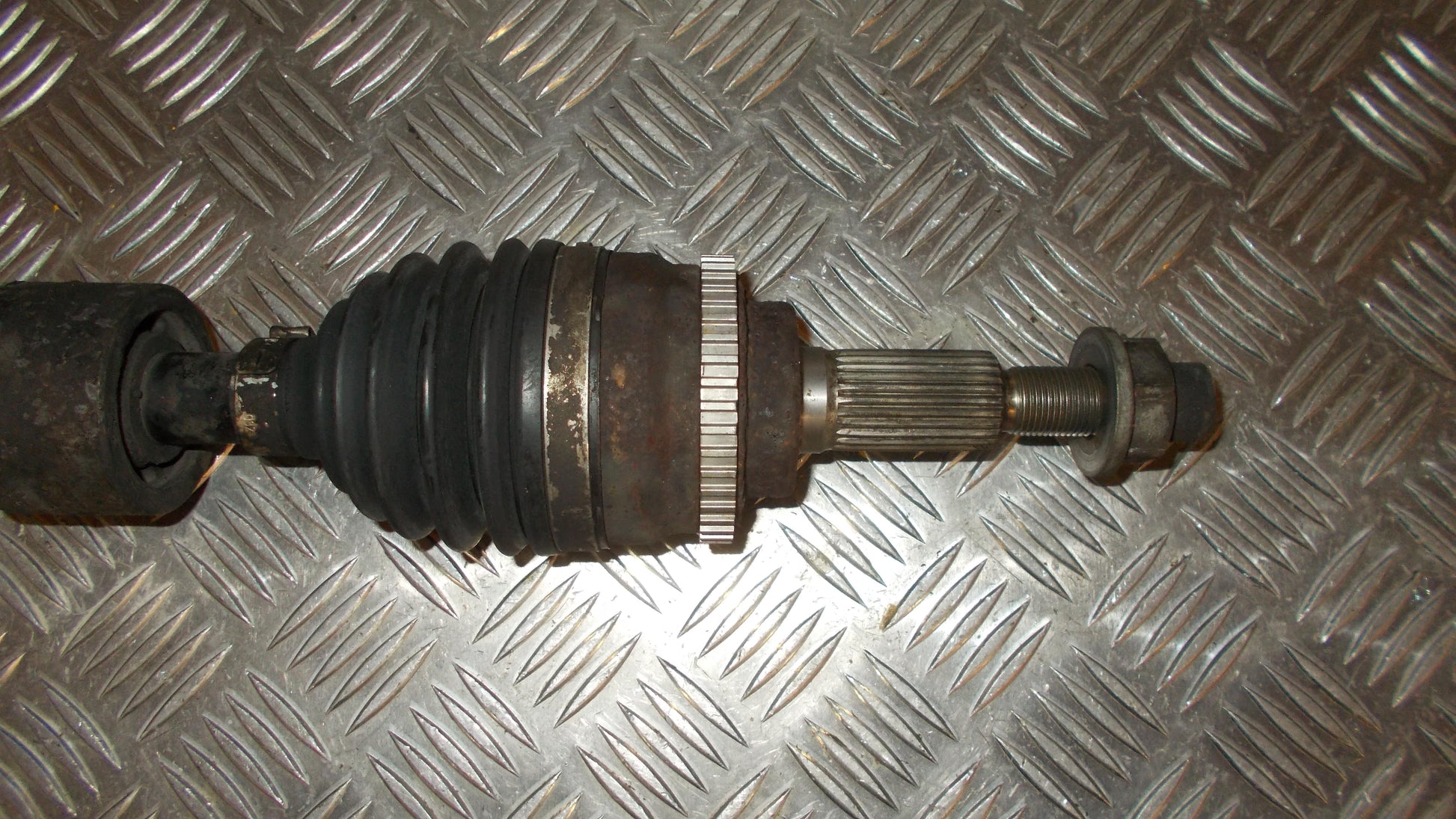 Toyota Carina E Engelsk Trækaksel For H Med OEM Nr. Ophugger Fra Toyota Ophugger