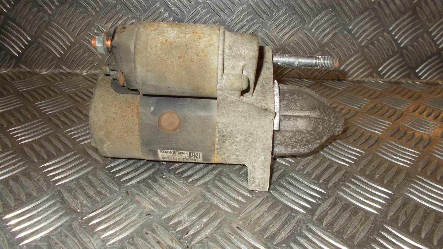 Suzuki Swift Starter Med OEM Nr. 3110086G00 Fra Suzuki Ophugger