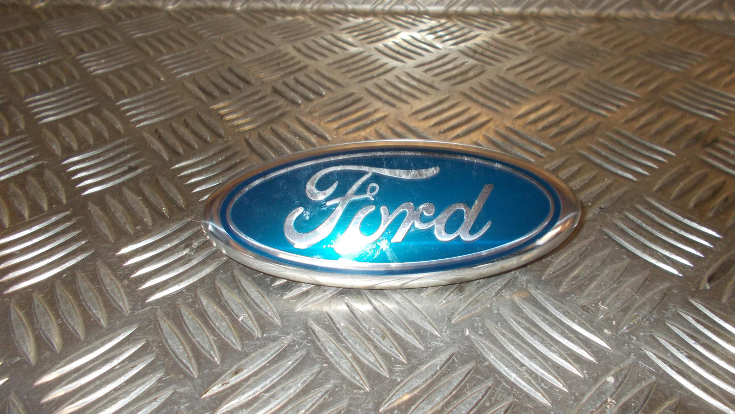 Ford Fusion 1 Emblemer Med OEM Nr. Ophugger Fra Ford Ophugger