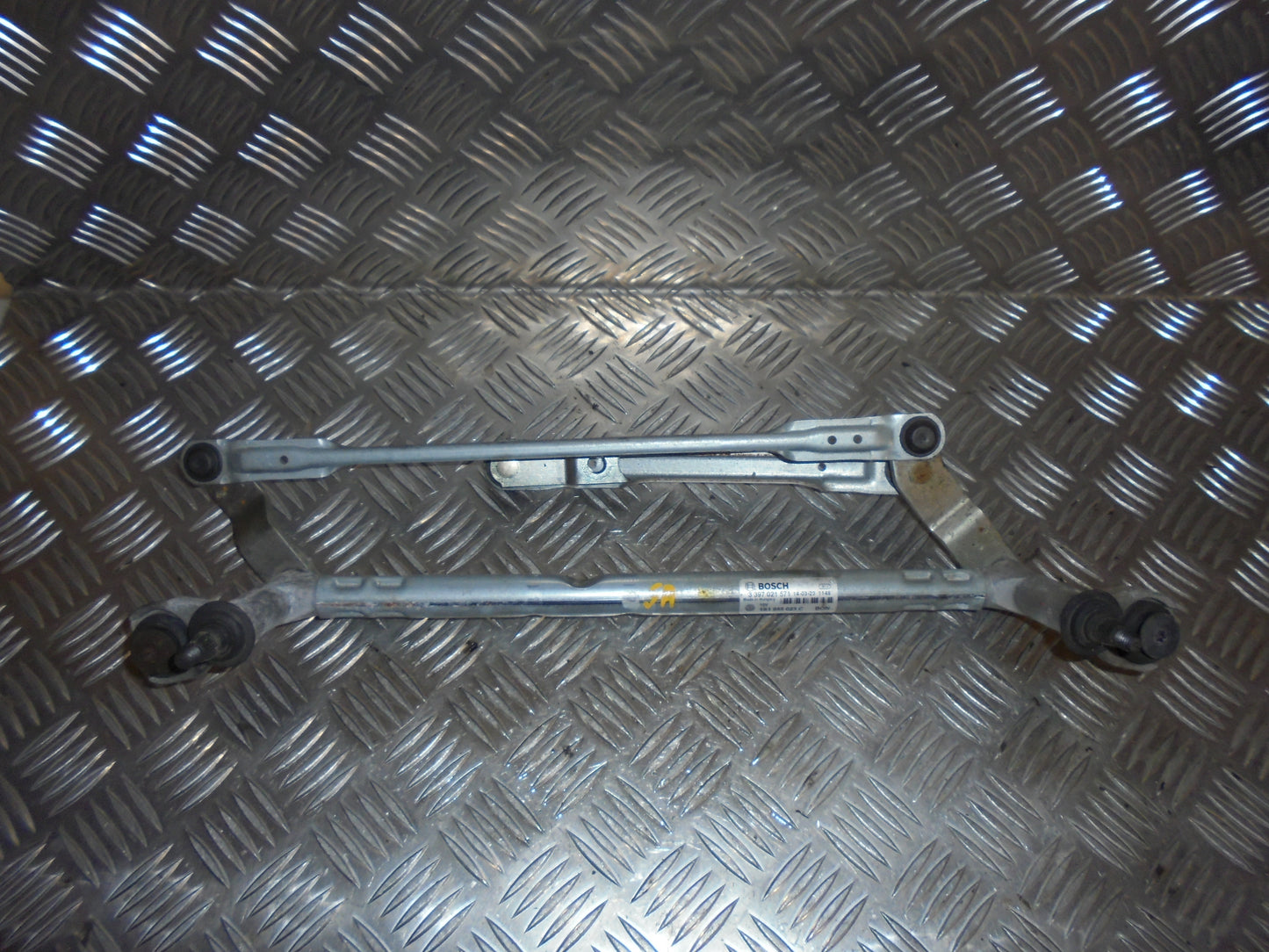 Skoda Citigo Viskertræk Med OEM Nr. 3397021571 Fra Skoda Ophugger