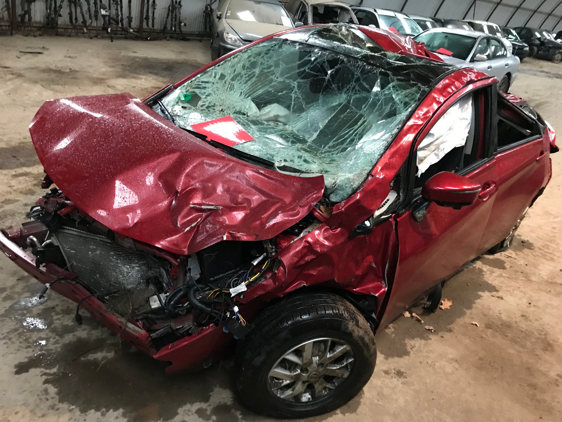 Nissan Note Pluk-Selv-Bil Med OEM Nr. Ophugger Fra Nissan Ophugger