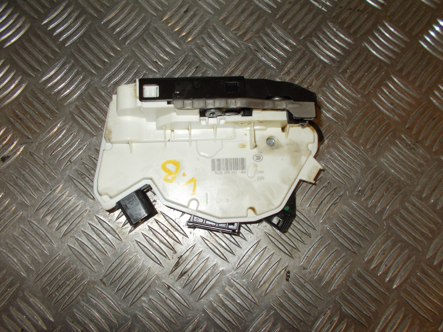 Skoda Citigo Dørlås Med OEM Nr. 1S4839015B Fra Skoda Ophugger