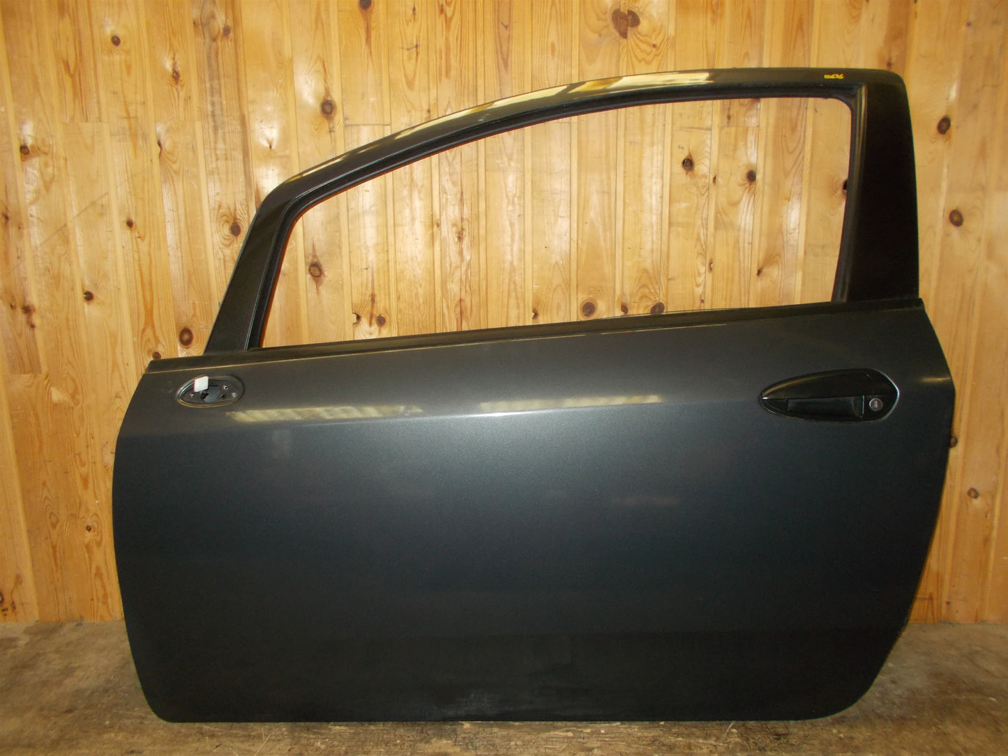 Fiat Grande Punto Dør V 2 Dørs Med OEM Nr. 51846217 Fra Fiat Ophugger