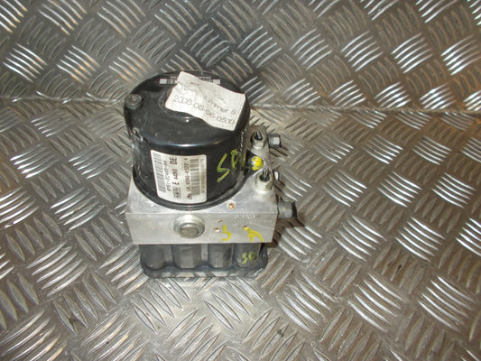 Ford Focus Abs Pumpe Med OEM Nr. 8M512C405AA Fra Ford Ophugger