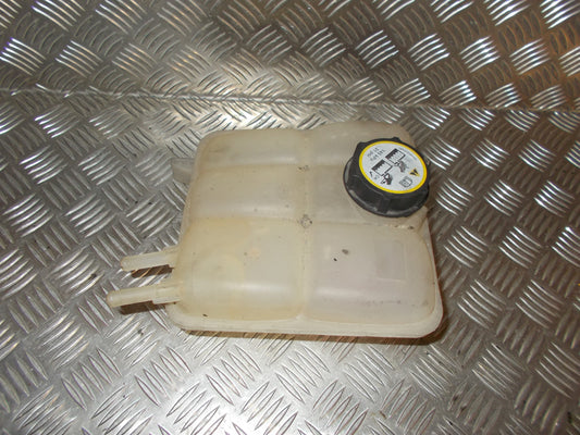 Ford Focus Ekspansionsbehold Med OEM Nr. 3M5H8K218 Fra Ford Ophugger