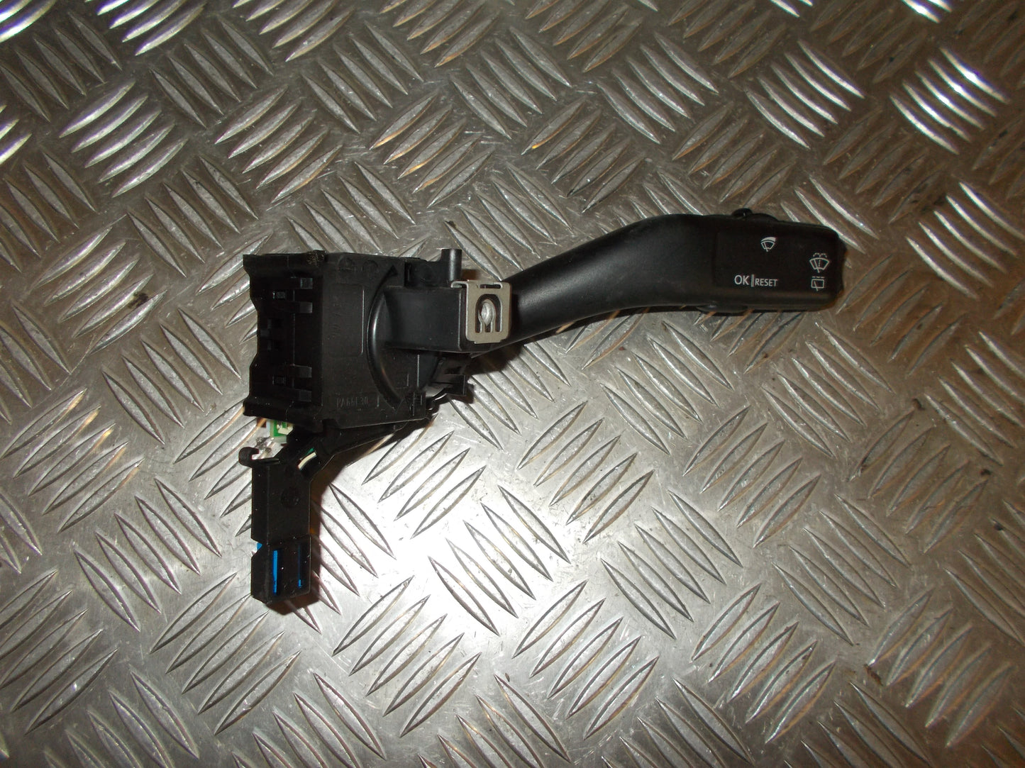 VW Touran 1T GP Kontakt Visker Med OEM Nr. 1K0953519A Fra VW Ophugger
