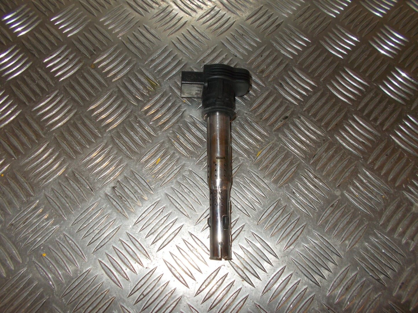 Audi A4 8K Tændspole El Med OEM Nr. 07K905715F Fra Audi Ophugger