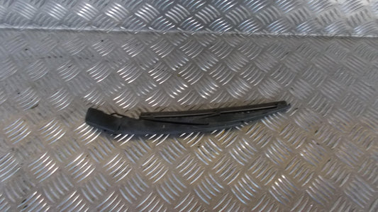 Suzuki SX4 Viskerarm Med OEM Nr. Ophugger Fra Suzuki Ophugger
