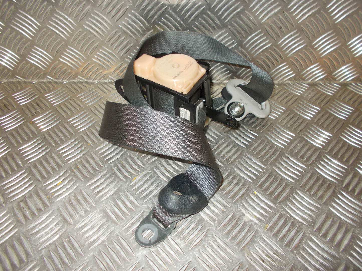 Mazda 6 Gg/Gy Sikkerhedsseler For Med OEM Nr. Ophugger Fra Mazda Ophugger