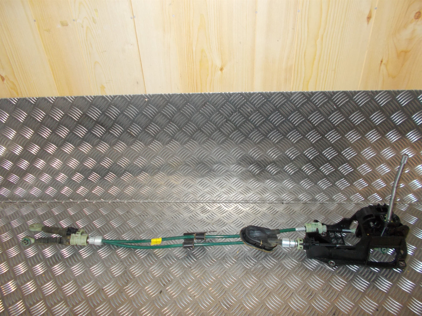 Nissan Note Gearskifte Med OEM Nr. 344133VU2A Fra Nissan Ophugger