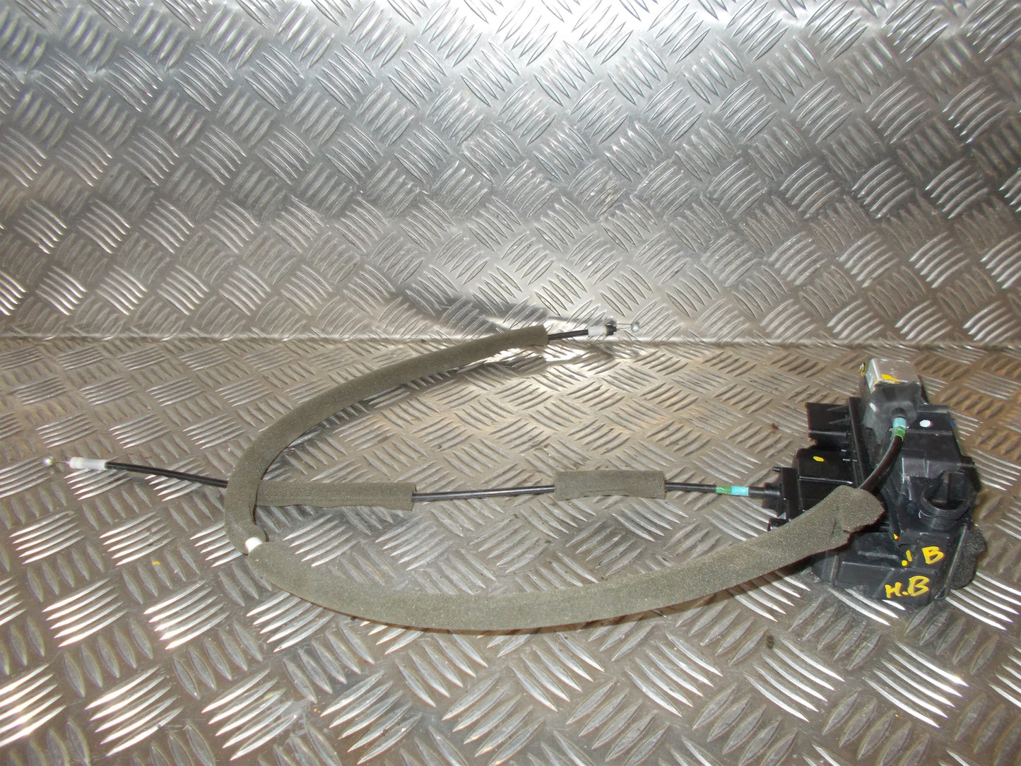 Nissan Note Dørlås Med OEM Nr. Ophugger Fra Nissan Ophugger