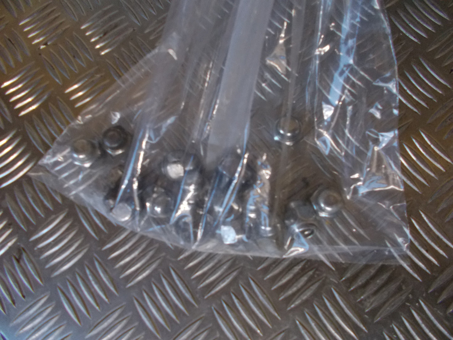 Nissan Note Hjulbolte/Møtrikker Med OEM Nr. Ophugger Fra Nissan Ophugger