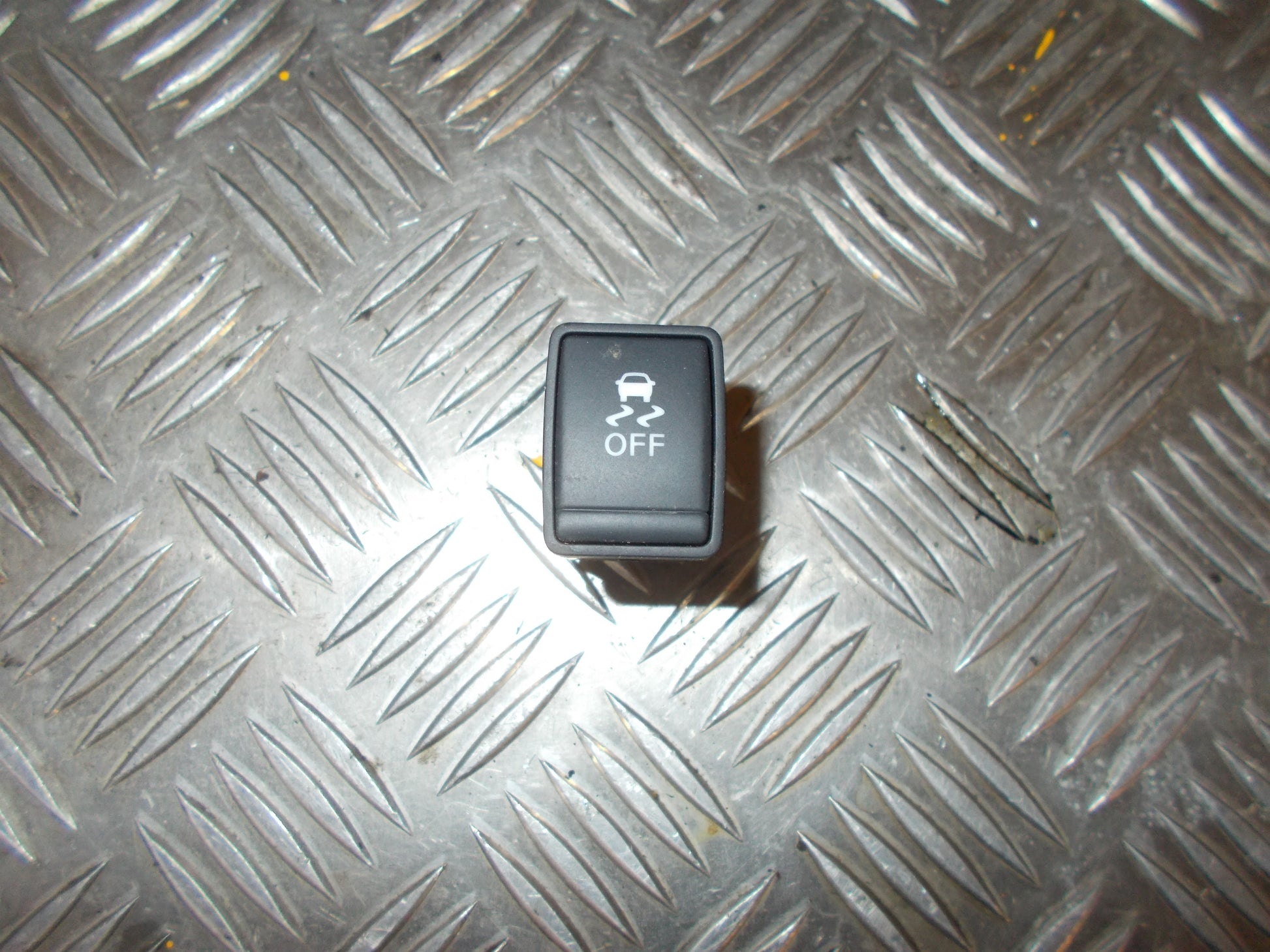 Nissan Note Esp Div. Dele Med OEM Nr. 1KA0A Fra Nissan Ophugger