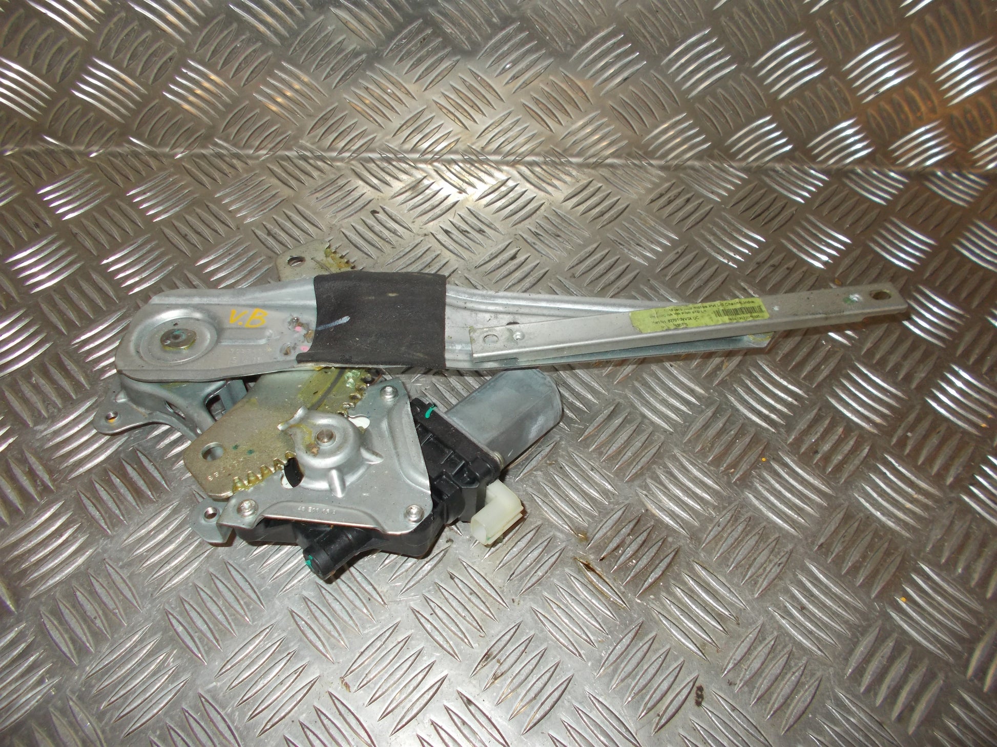 Nissan Note Rudemotor - Rudehejs Med OEM Nr. 827301HB1A Fra Nissan Ophugger