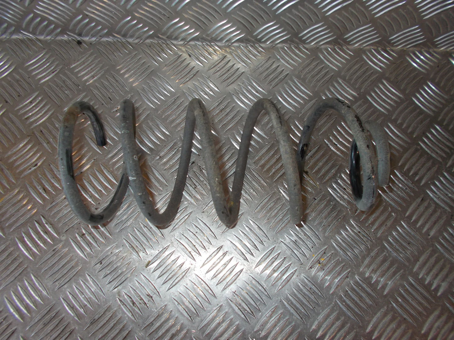 Fiat Grande Punto Bagfjeder Spiral Med OEM Nr. Ophugger Fra Fiat Ophugger