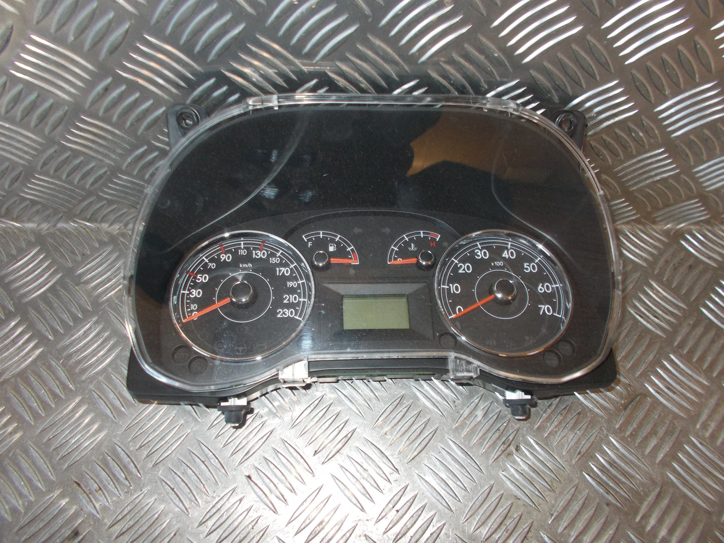 Fiat Grande Punto Speedometer - Instrument Med OEM Nr. 51828069 Fra Fiat Ophugger