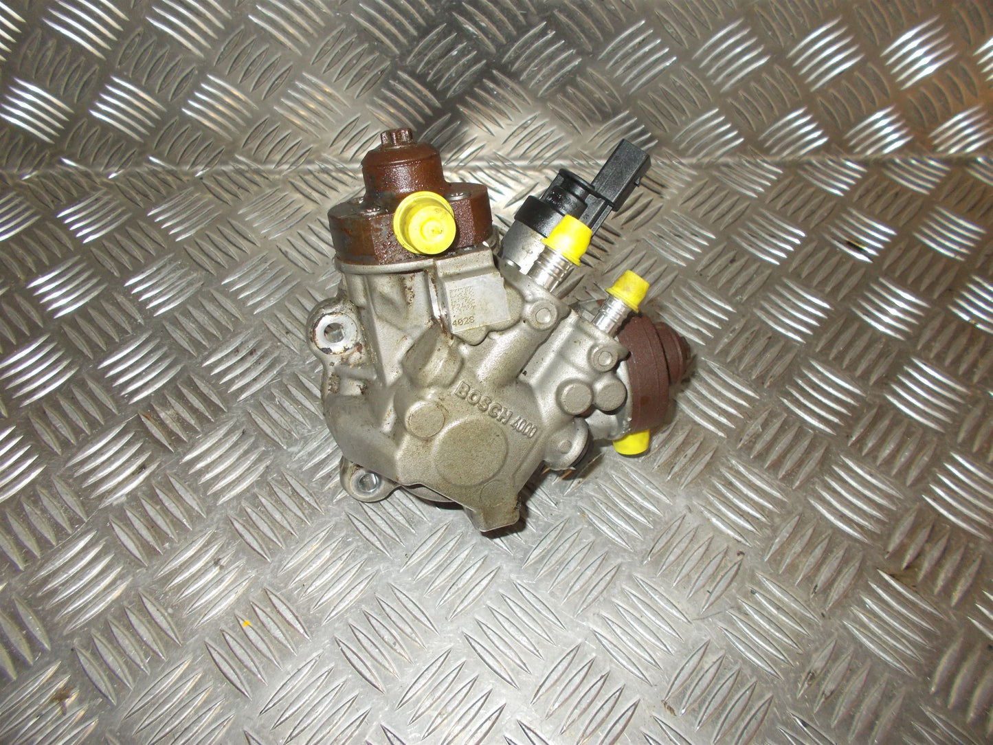Audi A6 4G Dieselpumpe Med OEM Nr. 0445010641 Fra Audi Ophugger