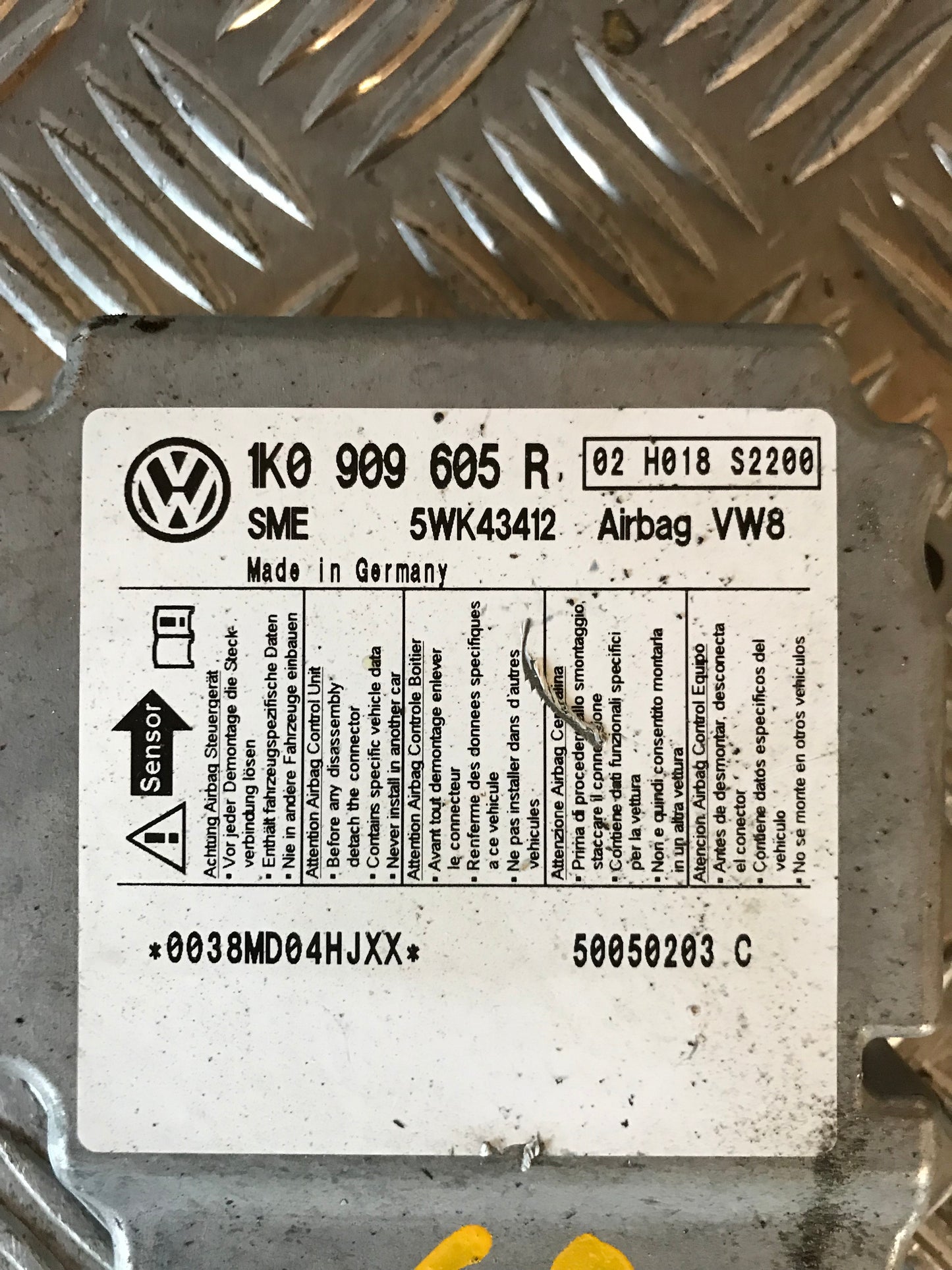 Skoda Octavia Airbag Elboks Med OEM Nr. 1K0909605R Fra Skoda Ophugger