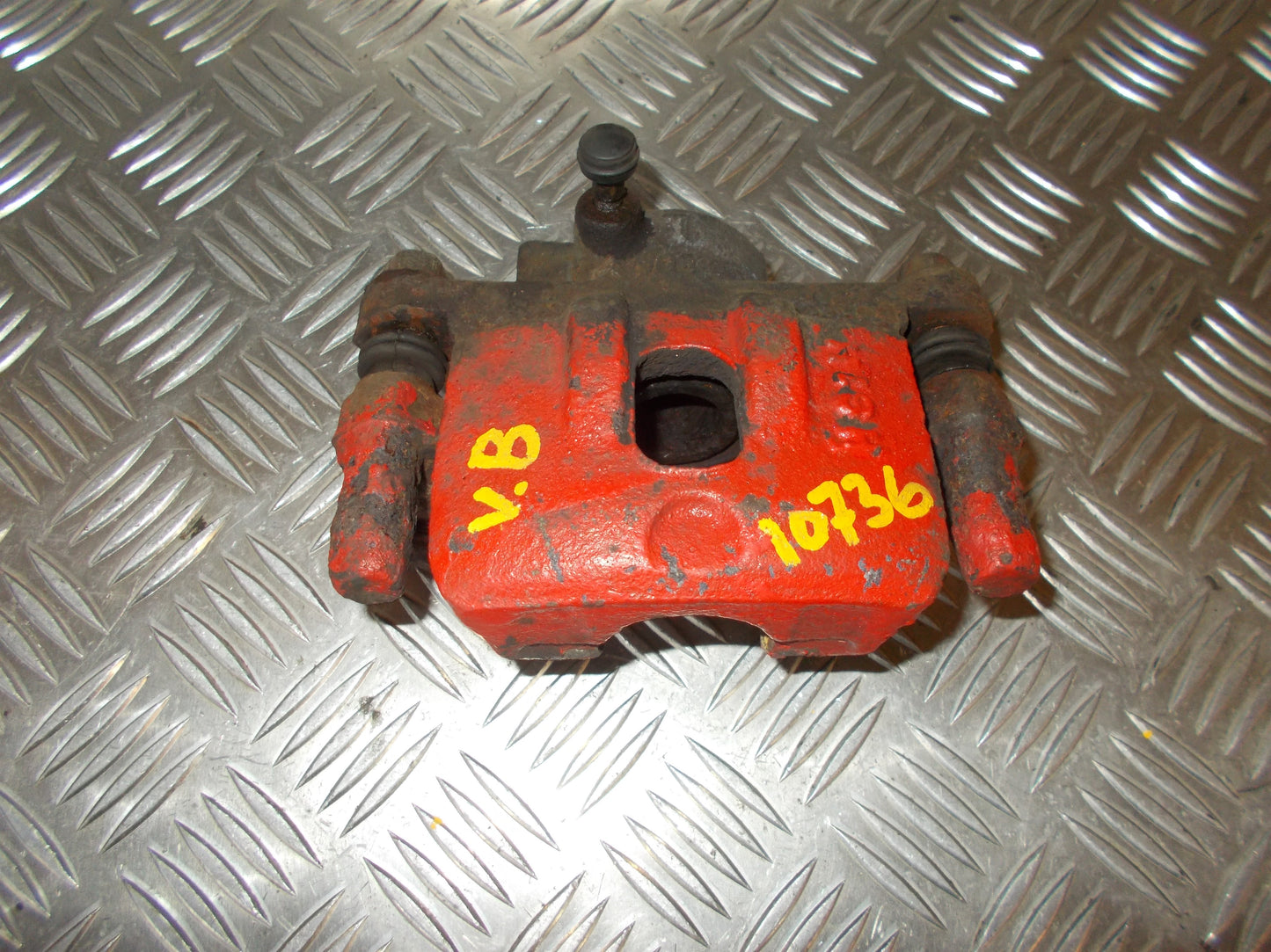 Mitsubishi Lancer Bremsekaliber VB Med OEM Nr. MR955065 Fra Mitsubishi Ophugger