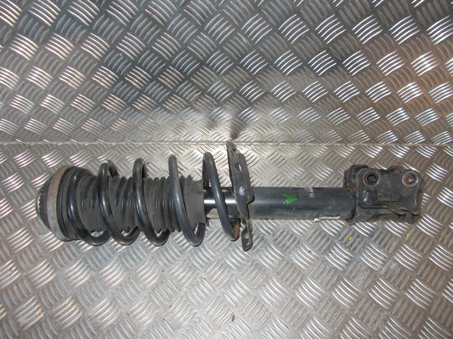 Opel Zafira B Fjederben For V Med OEM Nr. 24466540 Fra Opel Ophugger
