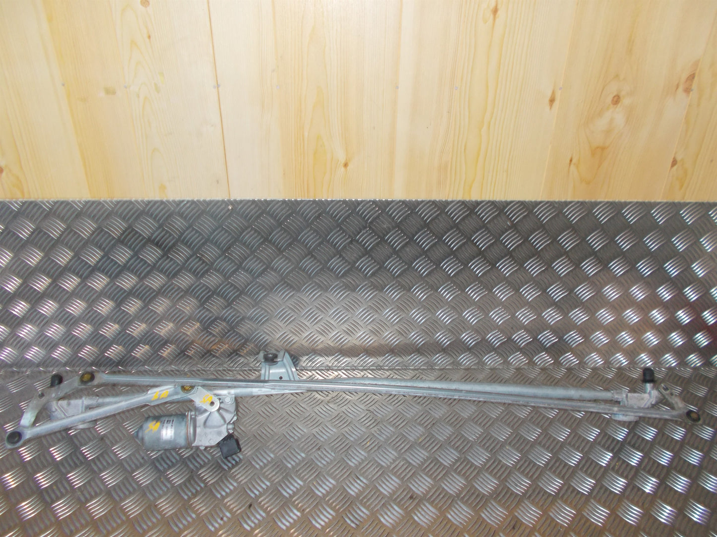 Opel Zafira B Viskermotor Med OEM Nr. 404976 Fra Opel Ophugger