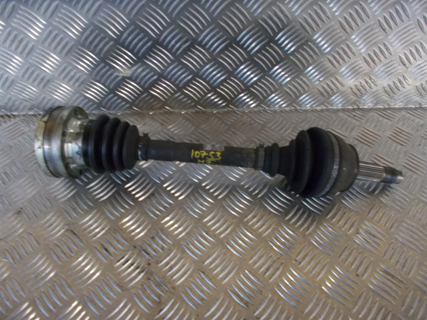 Alfa Romeo Alfa 147 Trækaksel For H Med OEM Nr. Ophugger Fra Alfa Romeo Ophugger