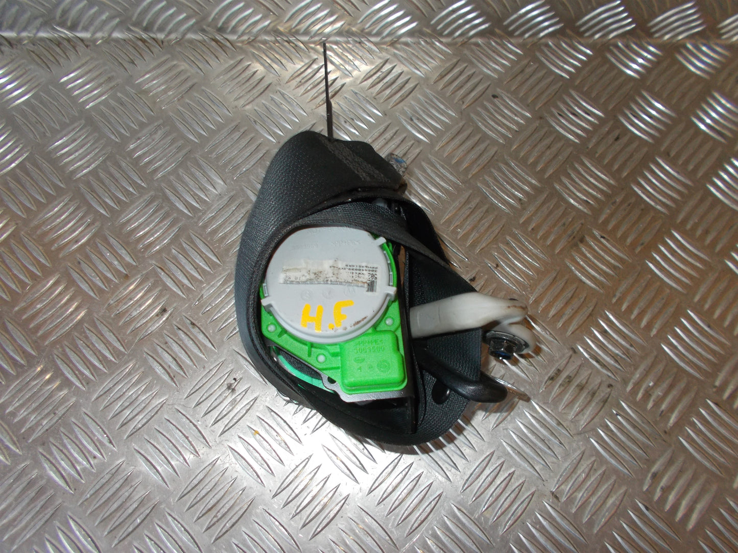Suzuki Splash Sikkerhedsseler For Med OEM Nr. 8492051K00 Fra Suzuki Ophugger