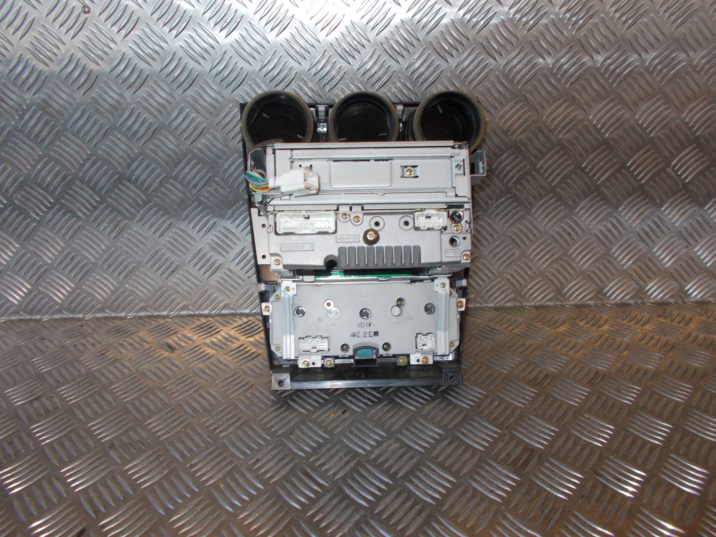 Mazda 6 Gg/Gy Varmeregulering Med OEM Nr. Ophugger Fra Mazda Ophugger