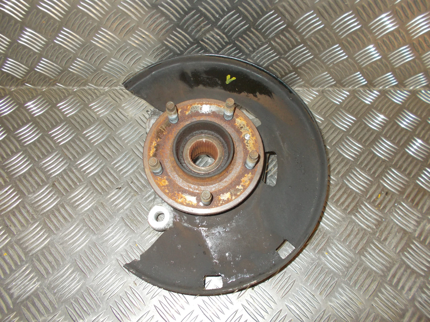 Opel Astra J Spindel For V Med OEM Nr. 13319482 Fra Opel Ophugger