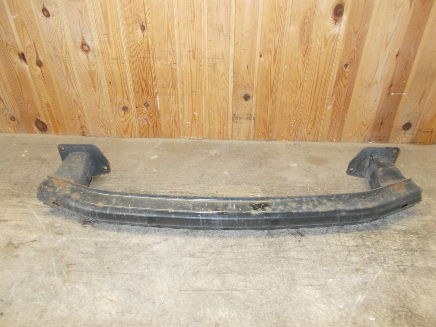 Seat Ibiza Bagkofanger Rå Med OEM Nr. 6J3807305 Fra Seat Ophugger