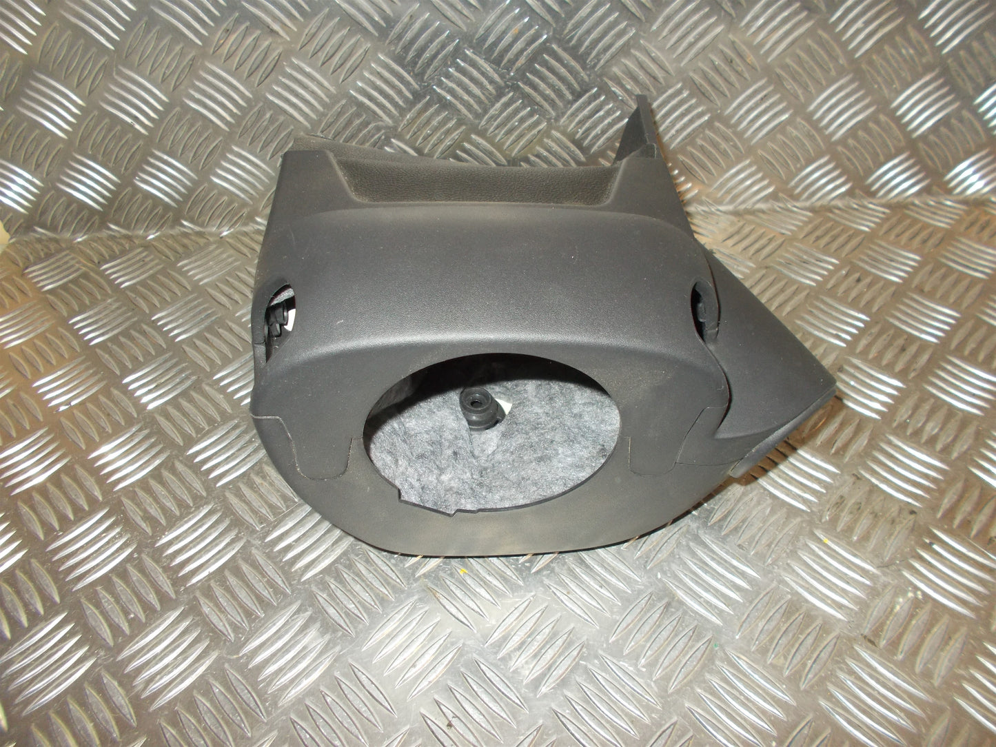 Opel Astra J Ratafdækning Med OEM Nr. Ophugger Fra Opel Ophugger