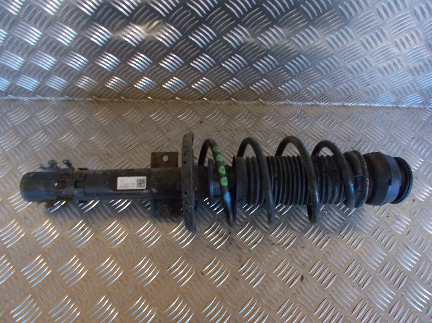 Seat Ibiza Fjederben For V Med OEM Nr. 6R0413031E Fra Seat Ophugger