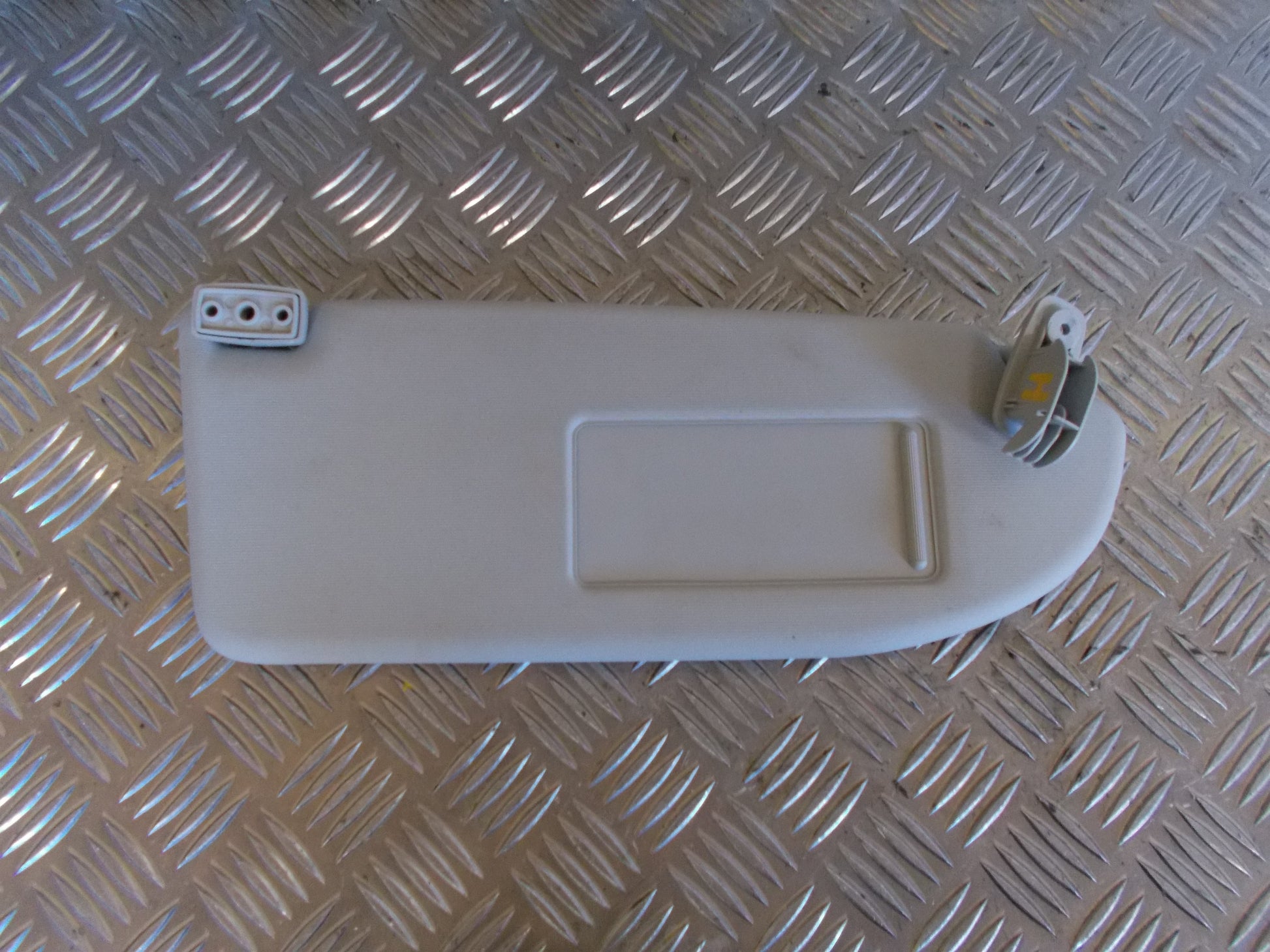 Seat Ibiza 6J Solskærm Med OEM Nr. 6L0857552E Fra Seat Ophugger