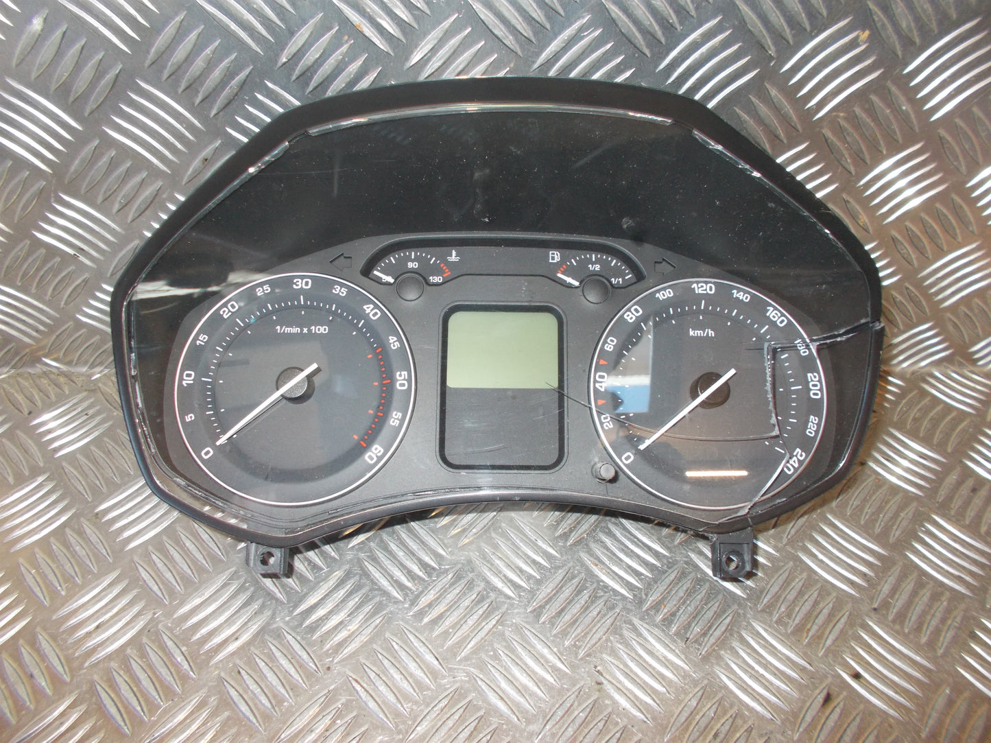 Skoda Octavia Speedometer - Instrument Med OEM Nr. 1Z0920812H Fra Skoda Ophugger