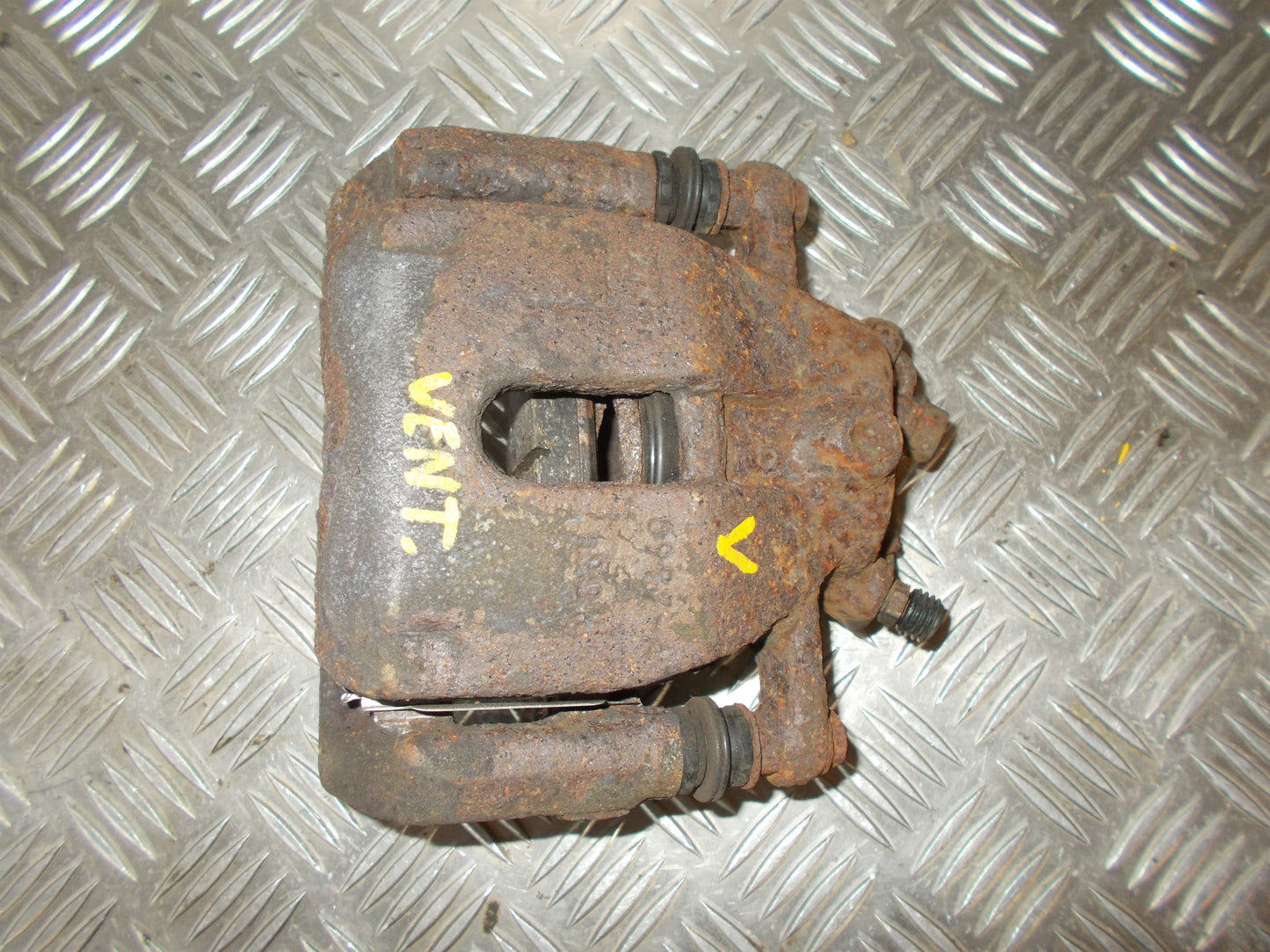 Suzuki Splash Bremsekaliber Vf Med OEM Nr. Ophugger Fra Suzuki Ophugger