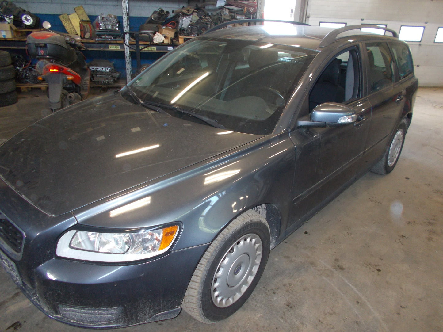 Volvo S40/V50 Pluk-Selv-Bil Med OEM Nr. Ophugger Fra Volvo Ophugger