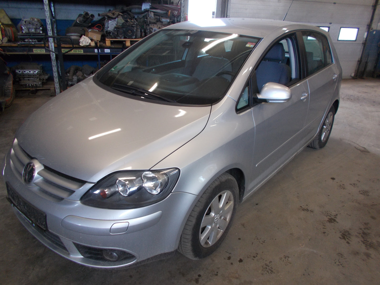 VW Golf 5 1K Pluk-Selv-Bil Med OEM Nr. Ophugger Fra VW Ophugger