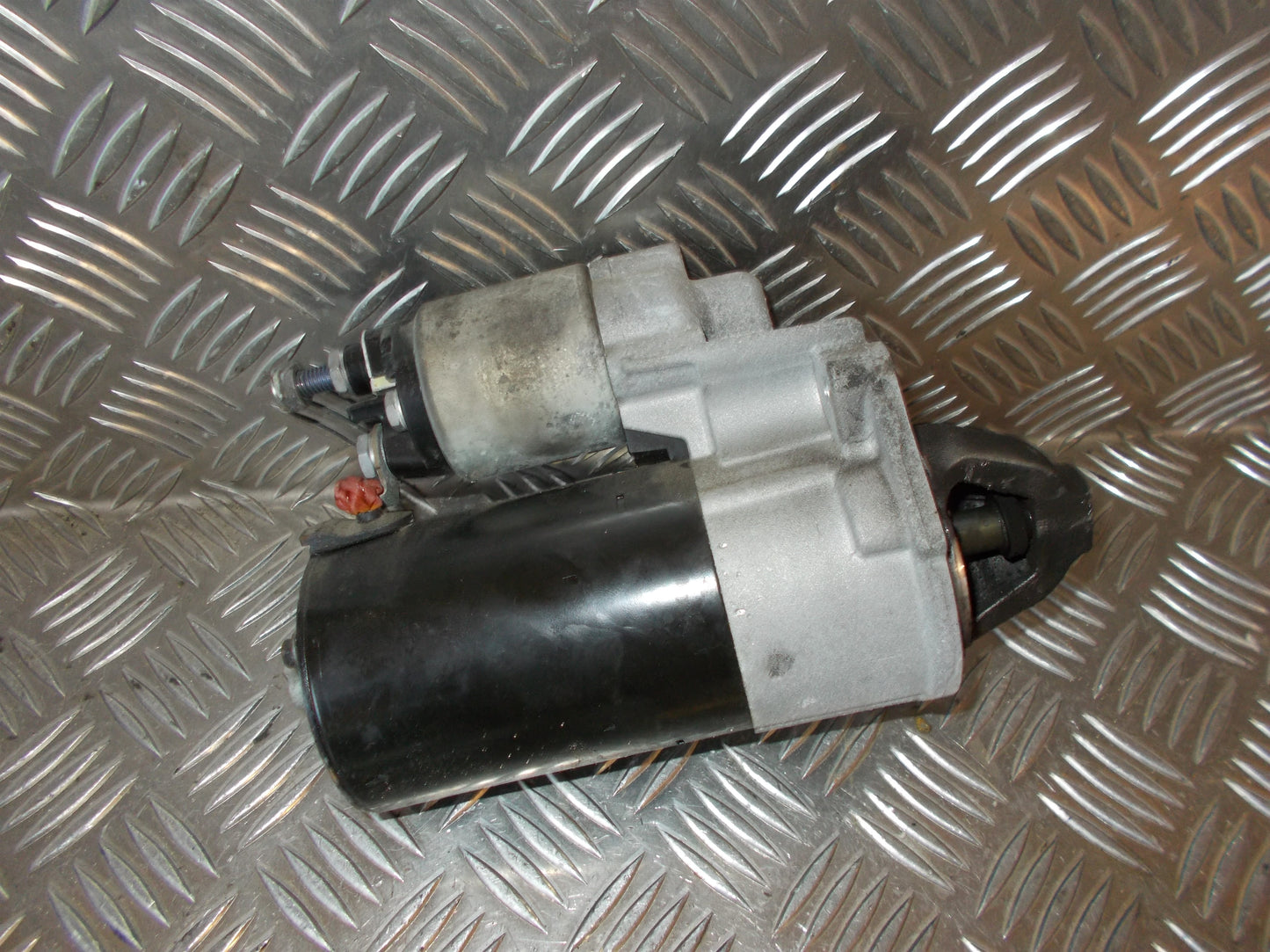 Ford Ka Starter Med OEM Nr. 0001137012 Fra Ford Ophugger