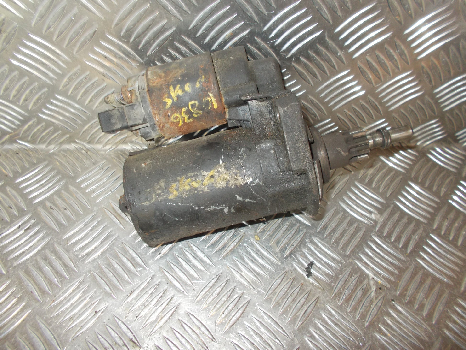 Skoda Octavia Starter Med OEM Nr. 0001107022 Fra Skoda Ophugger