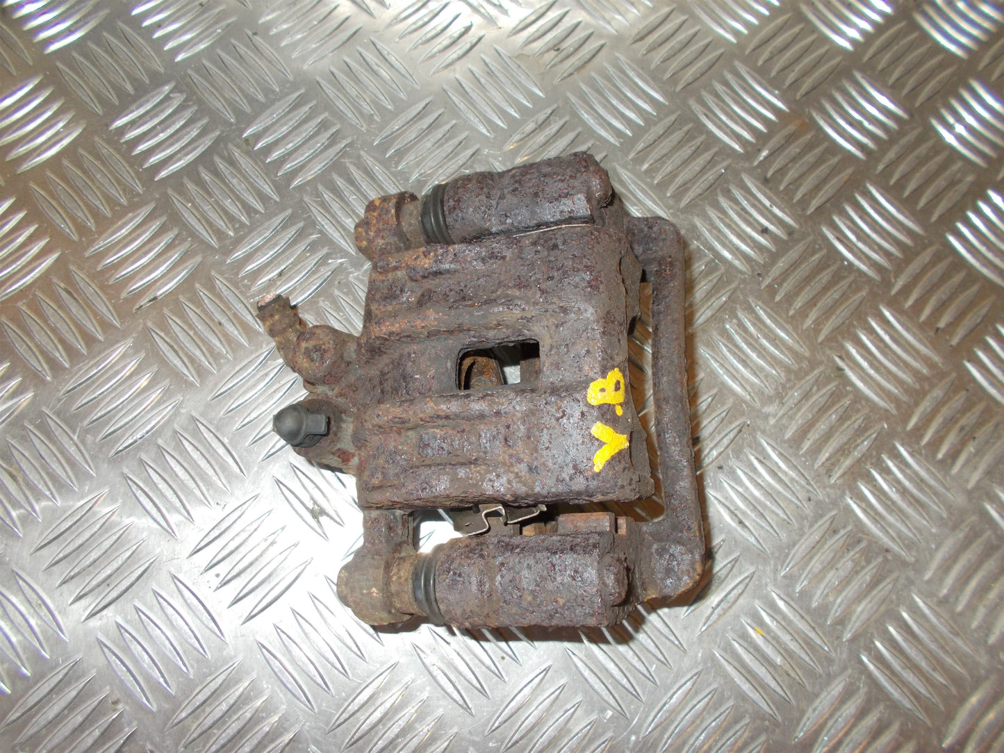 Hyundai I30 Tm Bremsekaliber Vb Med OEM Nr. 582101H300 Fra Hyundai Ophugger