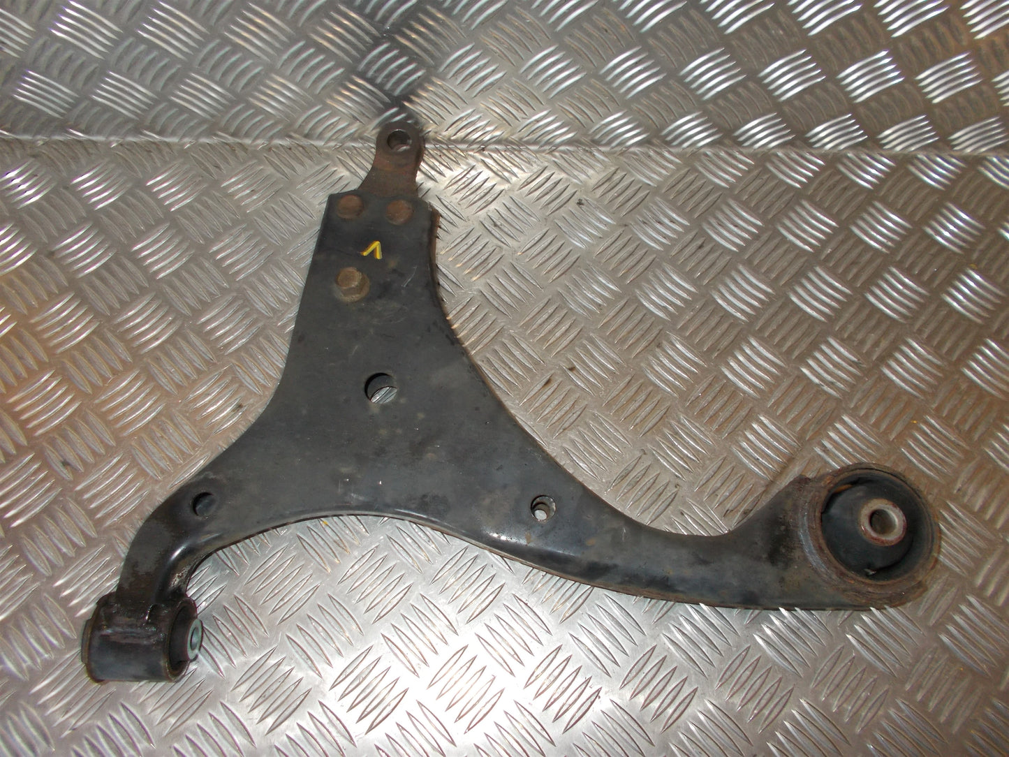 Hyundai I30 Tm Bærearm F.N. V Med OEM Nr. 545002H000 Fra Hyundai Ophugger